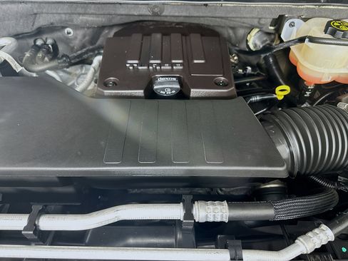 Used 2022 Chevrolet Silverado 1500 LT image 33