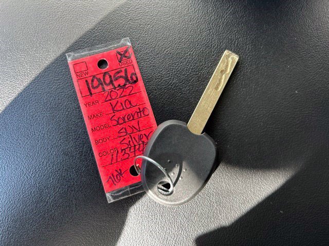 Used 2022 Kia Sorento LX AWD/4WD image 63