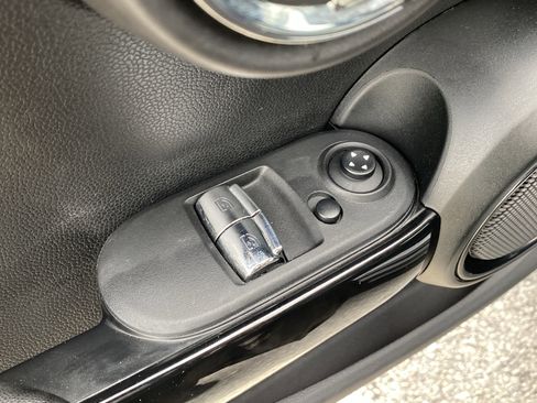 Used 2021 MINI Cooper S image 21