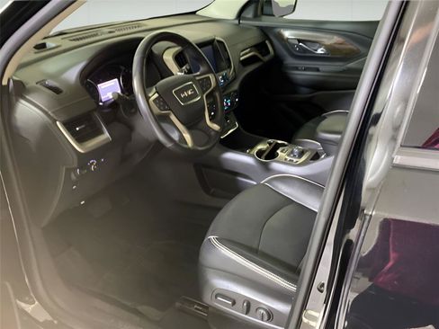 Used 2020 GMC Terrain Denali w/ Denali Premium Package AWD/4WD image 18