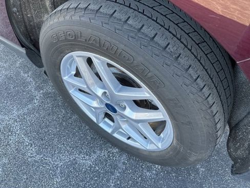 Certified 2022 Ford Edge SEL w/ Convenience Package image 8