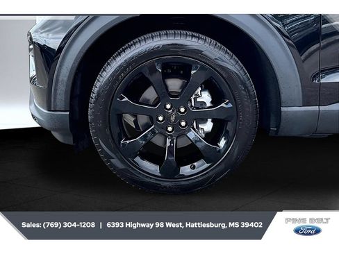 Used 2023 Ford Explorer ST-Line w/ Class IV Trailer Tow Package RWD image 7