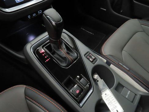 New 2025 Subaru Crosstrek 2.5i Limited w/ Crosstrek Mirror Package image 17