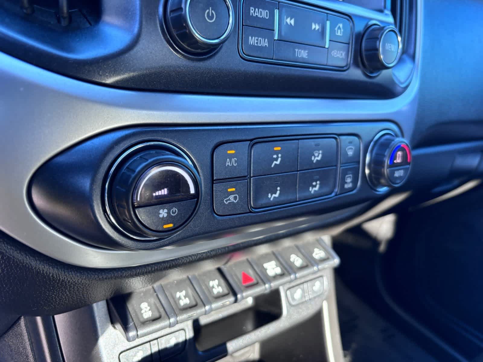 Used 2018 Chevrolet Colorado ZR2 AWD/4WD image 23