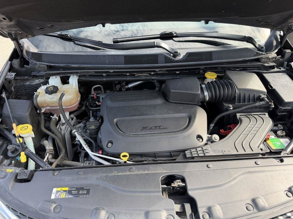Used 2020 Chrysler Pacifica Limited FWD image 20