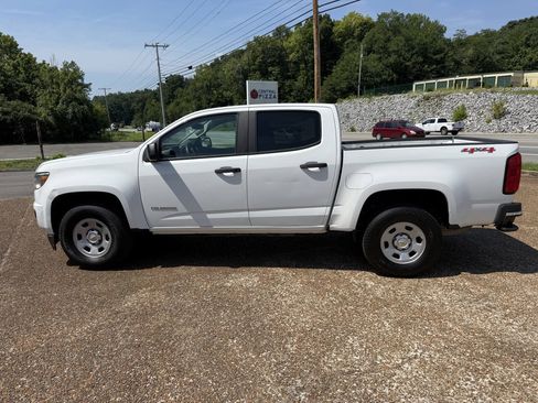 Used 2018 Chevrolet Colorado W/T AWD/4WD image 6
