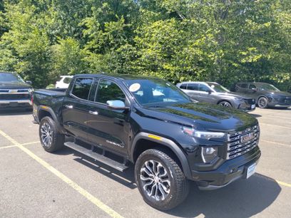 Used 2025 GMC Canyon Denali