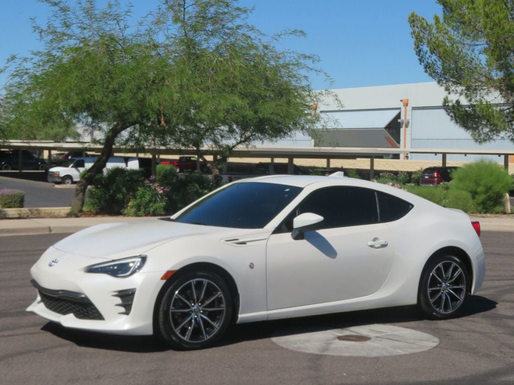 Used 2020 Toyota 86 RWD image 1