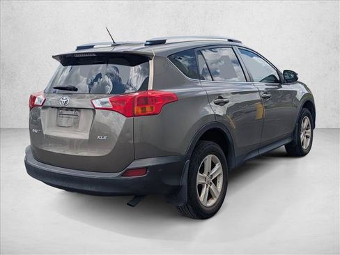 Used 2014 Toyota RAV4 XLE FWD image 5