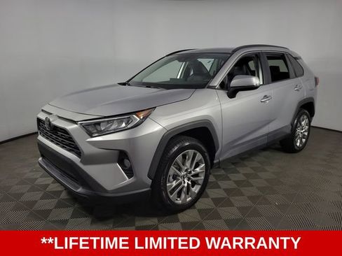 Used 2021 Toyota RAV4 XLE Premium FWD image 3