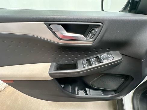 Used 2020 Ford Escape SE AWD/4WD image 19
