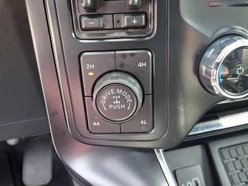 Used 2025 Ford F150 Raptor AWD/4WD image 24