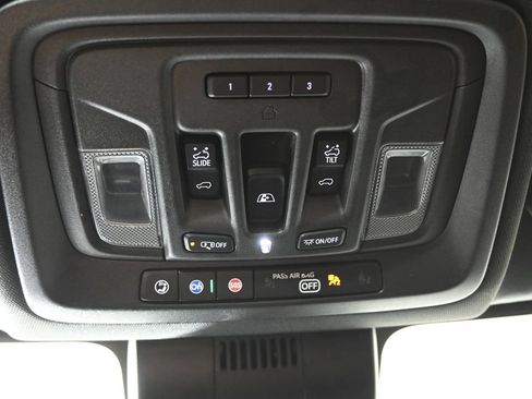 Used 2024 GMC Sierra 2500 AT4 w/ AT4 Premium Plus Package AWD/4WD image 35