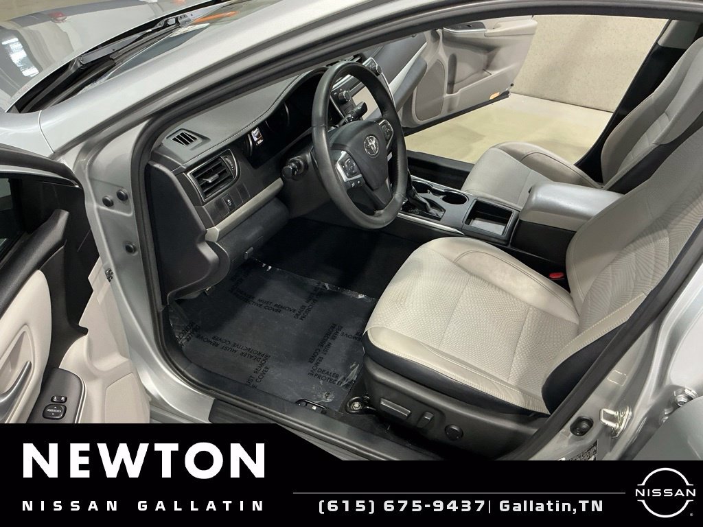Used 2017 Toyota Camry SE FWD image 6
