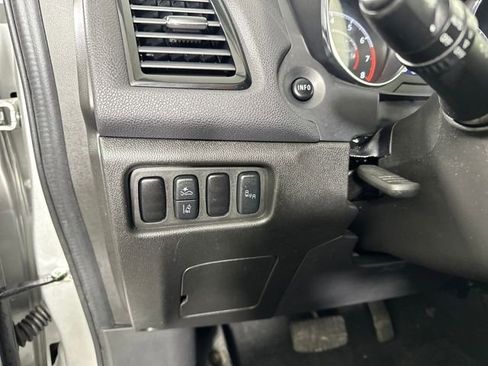 Used 2024 Mitsubishi Outlander Sport SE image 19