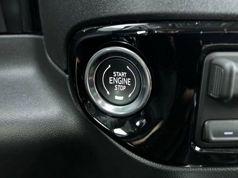 Used 2026 GMC Sierra 1500 SLT w/ SLT Premium Plus Package image 17