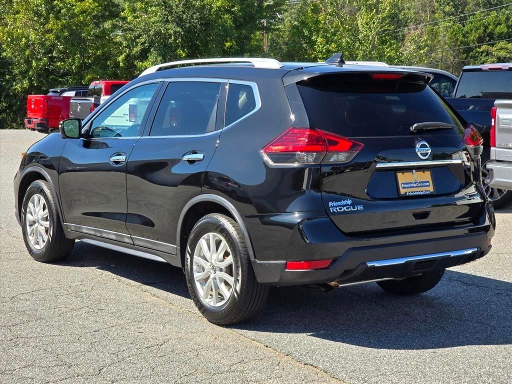 Used 2017 Nissan Rogue SV w/ Sun & Sound Touring Package FWD image 22