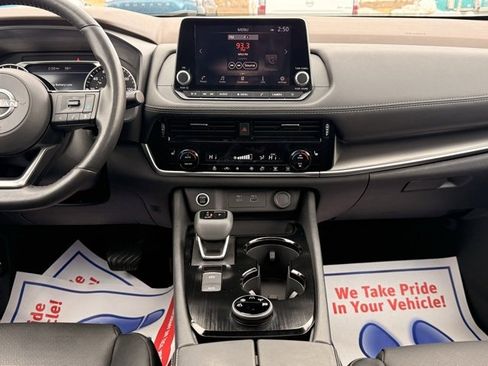 Certified 2023 Nissan Rogue SV w/ SV Premium Package image 28
