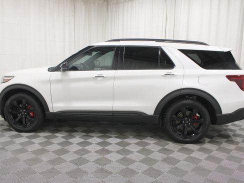 Used 2024 Ford Explorer ST w/ Equipment Group 401A AWD/4WD image 38