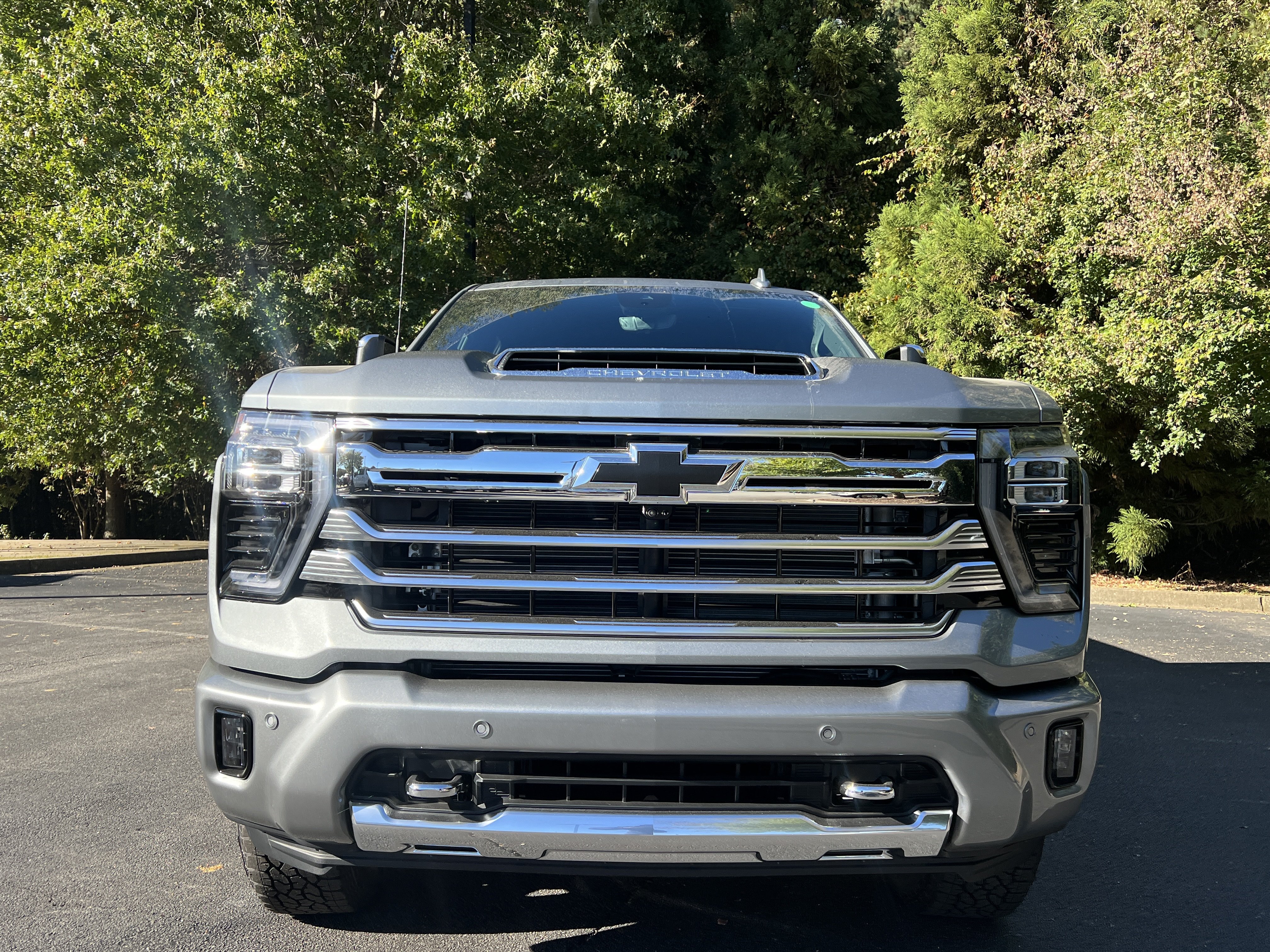 New 2026 Chevrolet Silverado 2500 High Country w/ High Country Premium Package AWD/4WD image 3