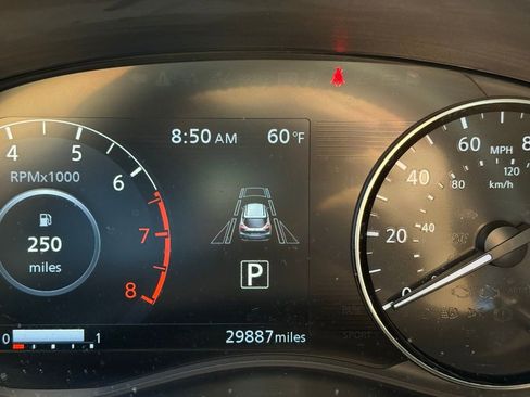 Certified 2023 Nissan Kicks SR FWD image 32