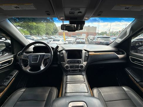 Used 2017 GMC Yukon XL Denali w/ Open Road Package RWD image 32