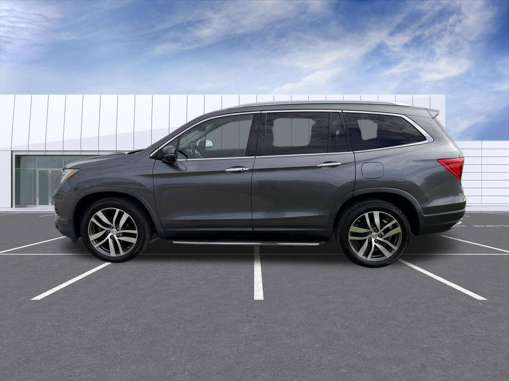 Used 2017 Honda Pilot Touring image 5