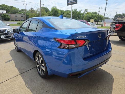 Used 2021 Nissan Versa SR image 5