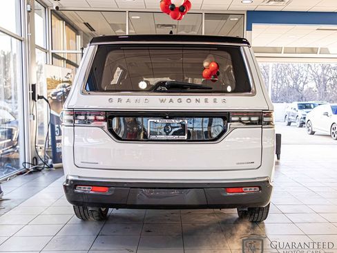 Used 2022 Jeep Grand Wagoneer Series II w/ Premium Group II image 15