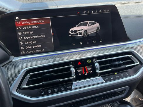 Used 2023 BMW X6 xDrive40i w/ M Sport Package AWD/4WD image 26