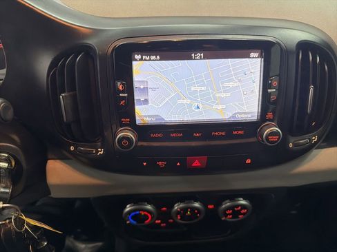 Used 2014 FIAT 500L Easy image 34