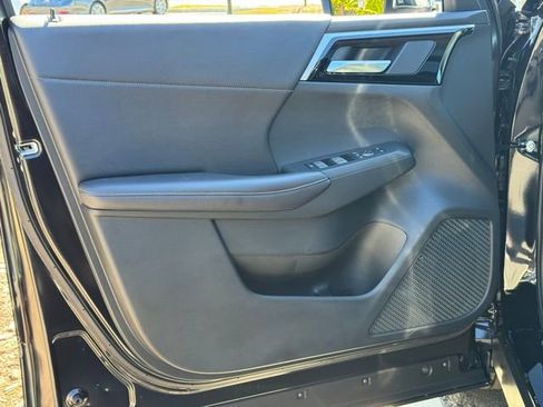 New 2025 Mitsubishi Outlander 4WD Plug-In Hybrid image 19