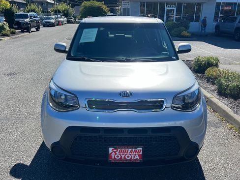 Used 2015 Kia Soul + FWD image 5