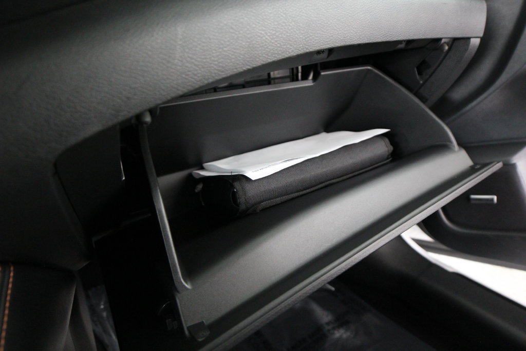 Used 2022 Nissan Sentra SR w/ SR Premium Package FWD image 48