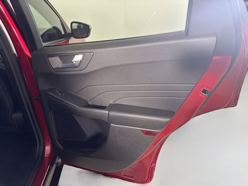 Used 2024 Ford Escape ST-Line Select w/ Tech Pack #1 image 28