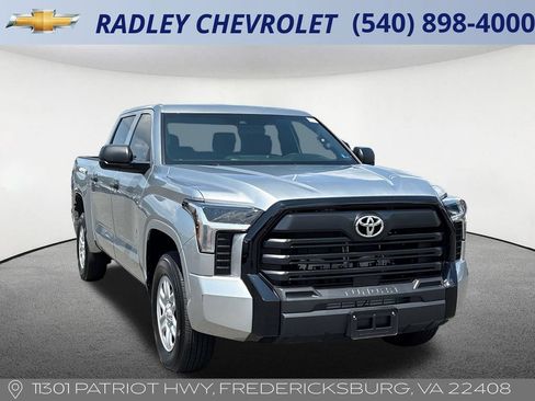 Used 2025 Toyota Tundra SR AWD/4WD image 22