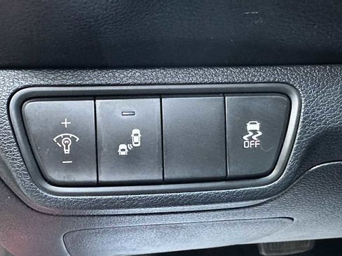 Used 2022 Kia Forte LXS w/ LXS Technology Package image 22