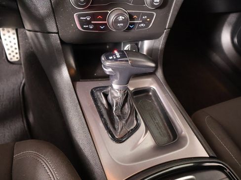 Used 2022 Dodge Charger R/T w/ Driver Convenience Group image 8