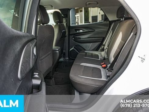 Used 2025 Chevrolet TrailBlazer LT AWD/4WD image 20