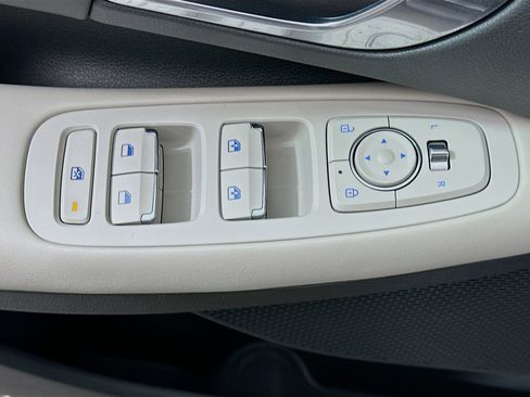 Used 2023 Hyundai Sonata SEL w/ Cargo Package image 15