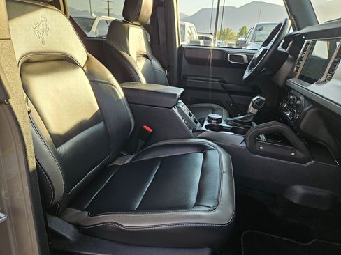Used 2025 Ford Bronco Outer Banks w/ Sasquatch Package AWD/4WD image 39