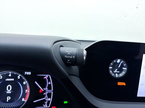 Used 2023 Lexus ES 350 image 30