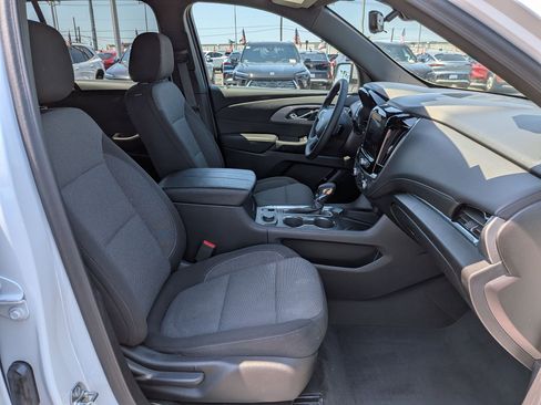 Used 2023 Chevrolet Traverse LT FWD image 27