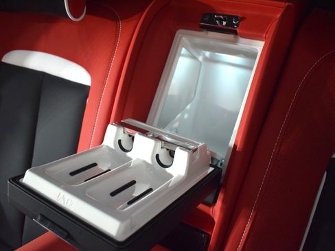 New 2026 Rolls-Royce Cullinan Black Badge image 21