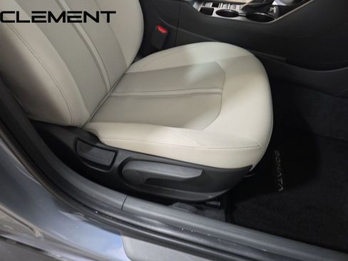 Certified 2025 Hyundai Sonata SE image 34