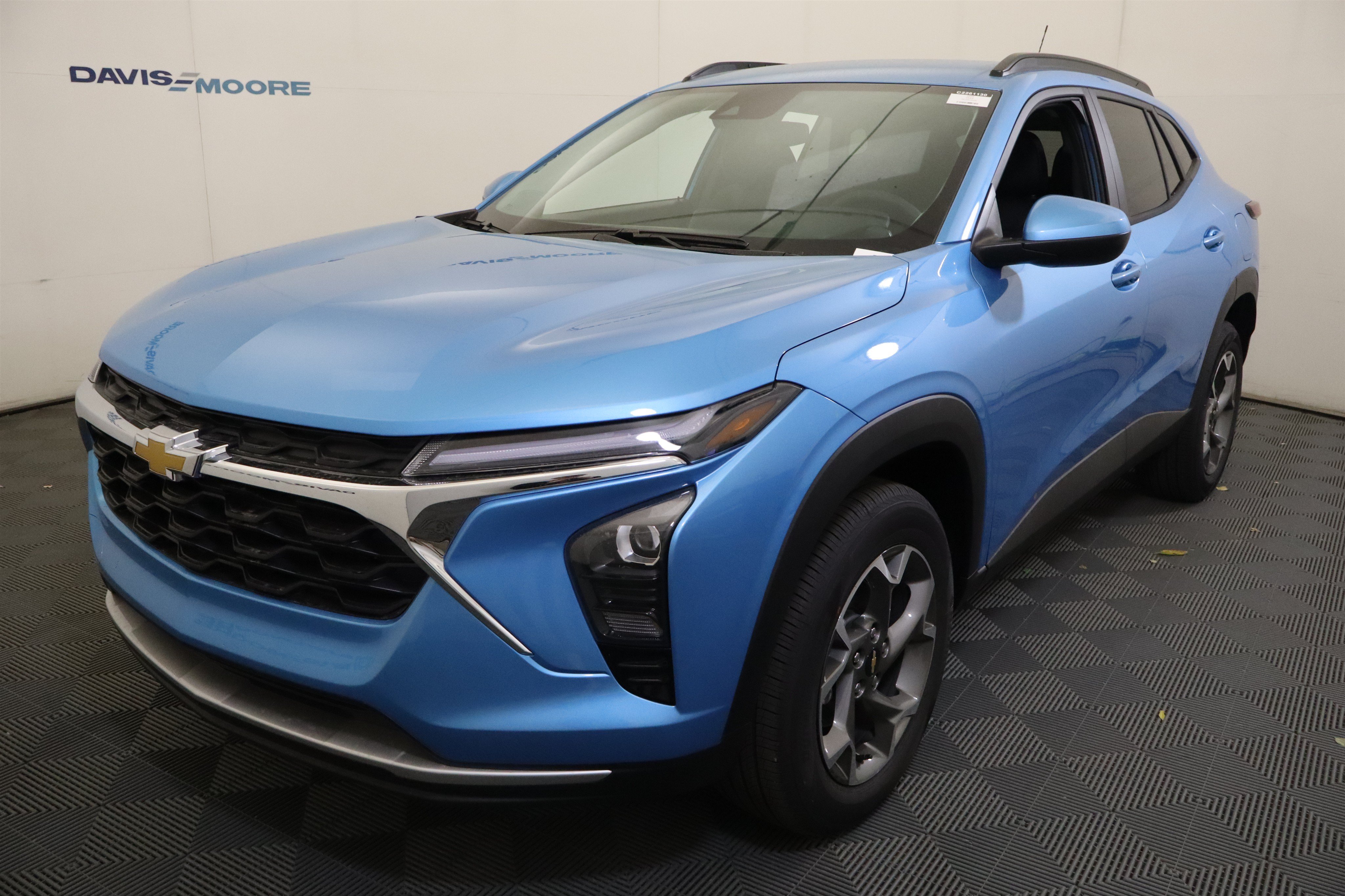 New 2026 Chevrolet Trax LT w/ Driver Confidence Package FWD image 12