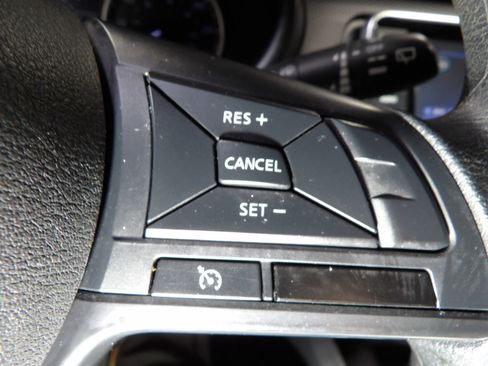 Used 2024 Nissan Kicks S FWD image 16