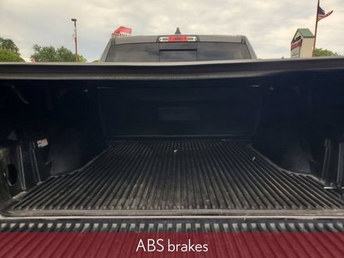 Used 2021 RAM 1500 Laramie AWD/4WD image 40