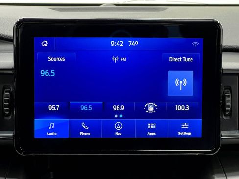 Used 2021 Ford Explorer XLT w/ Equipment Group 202A AWD/4WD image 26