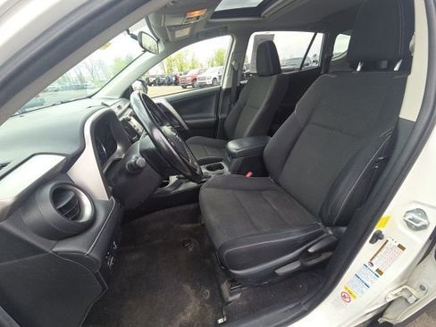 Used 2016 Toyota RAV4 XLE image 23